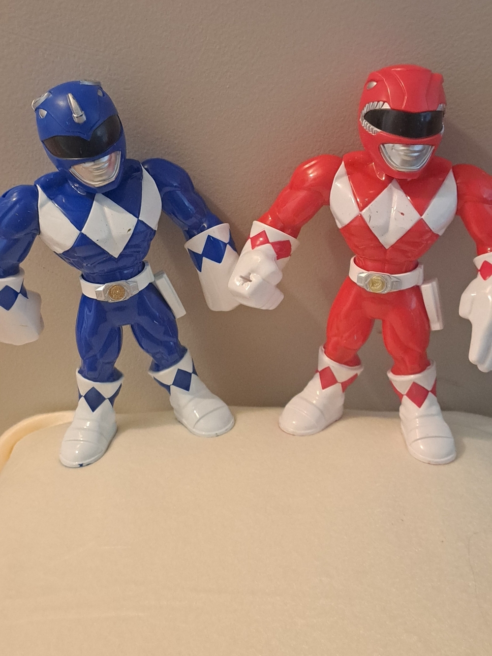 Red and Blue Hero Action Figure Duo - Vibrant Playset